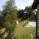Charming House In Ramazzano With Pool