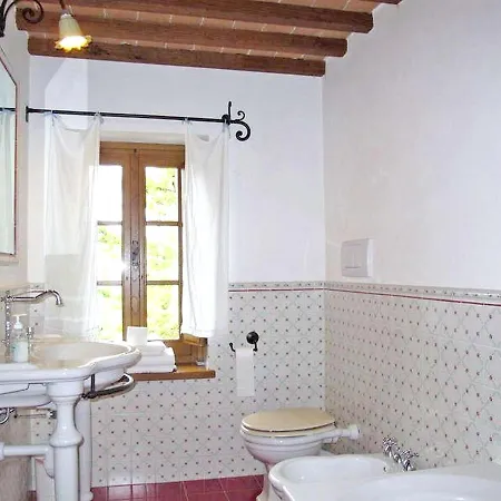 Holiday home Charming House In Ramazzano With Pool
