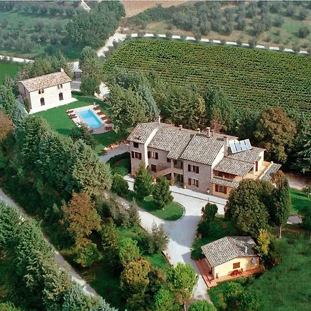 Holiday home Charming House In Ramazzano With Pool